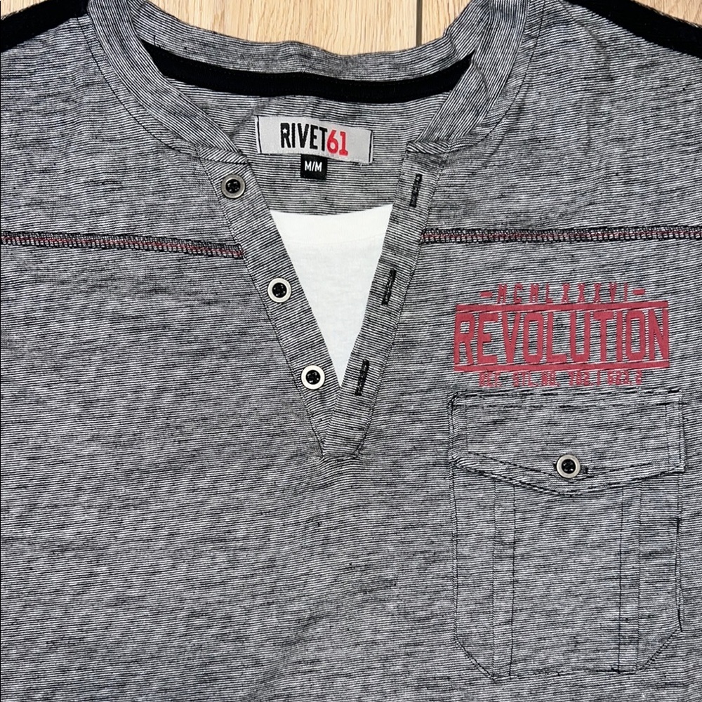 NWOT - RIVET61 Gray Short Sleeve Henley Shirt - Picture 5 of 7